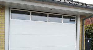 Garageport---smarte-garageporte-med-vinduer-eller-dør
