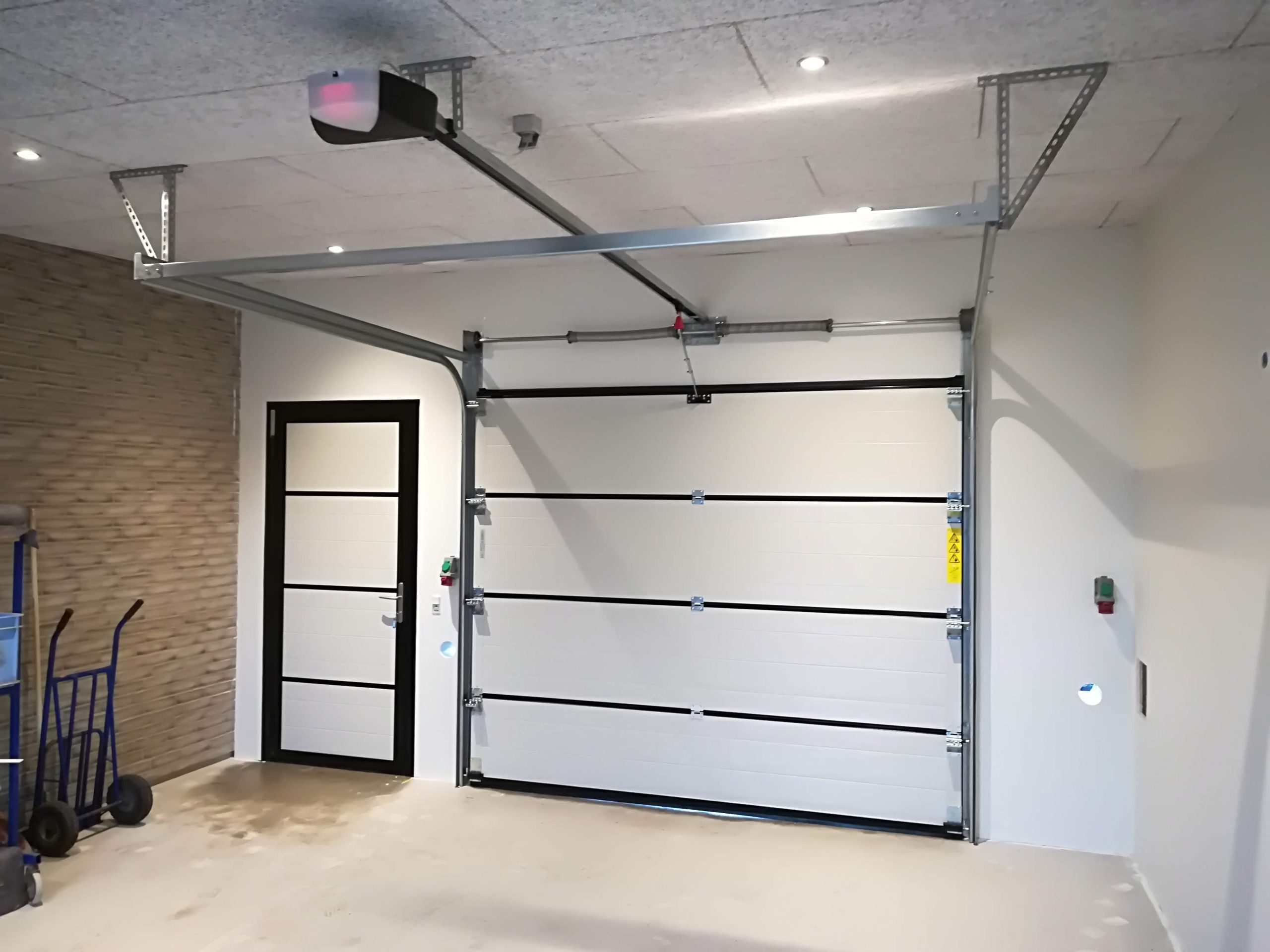Port automatik - garageport med smart automatik